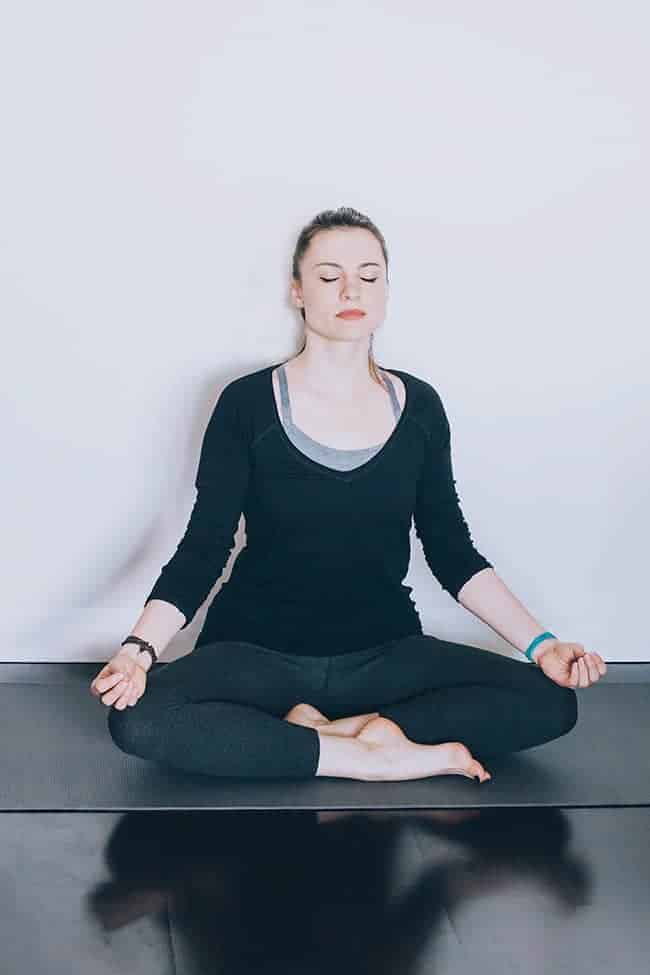 A Quickie Yoga Practice for Women on the Go | Hello Glow