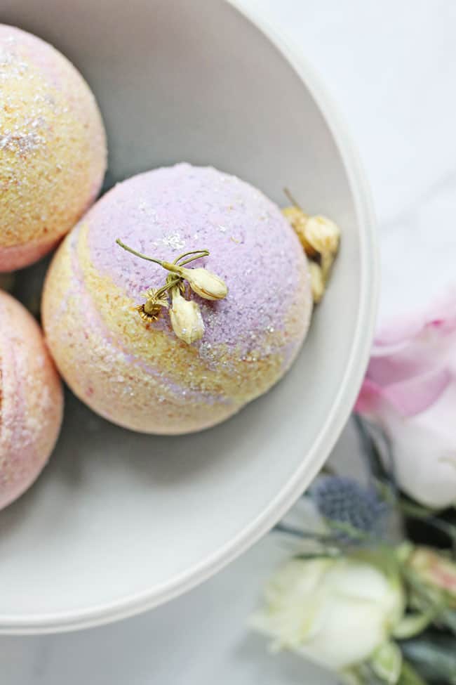 best oils for bath bombs