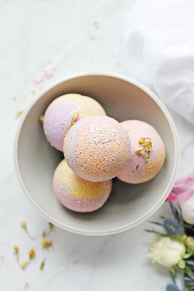 homemade bath bombs