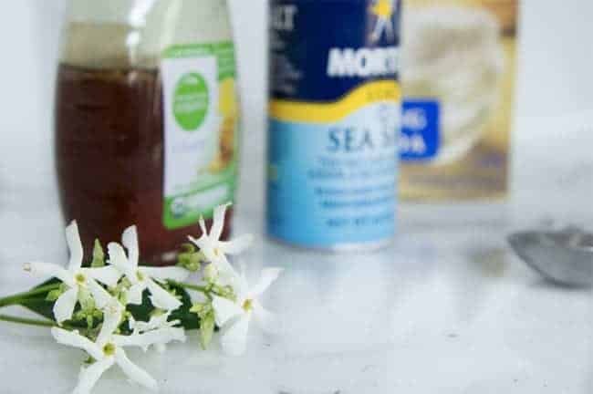 charcoal for blackheads recipe Busting Masks Your Skin 8 Blackhead Face to Clear Lickety