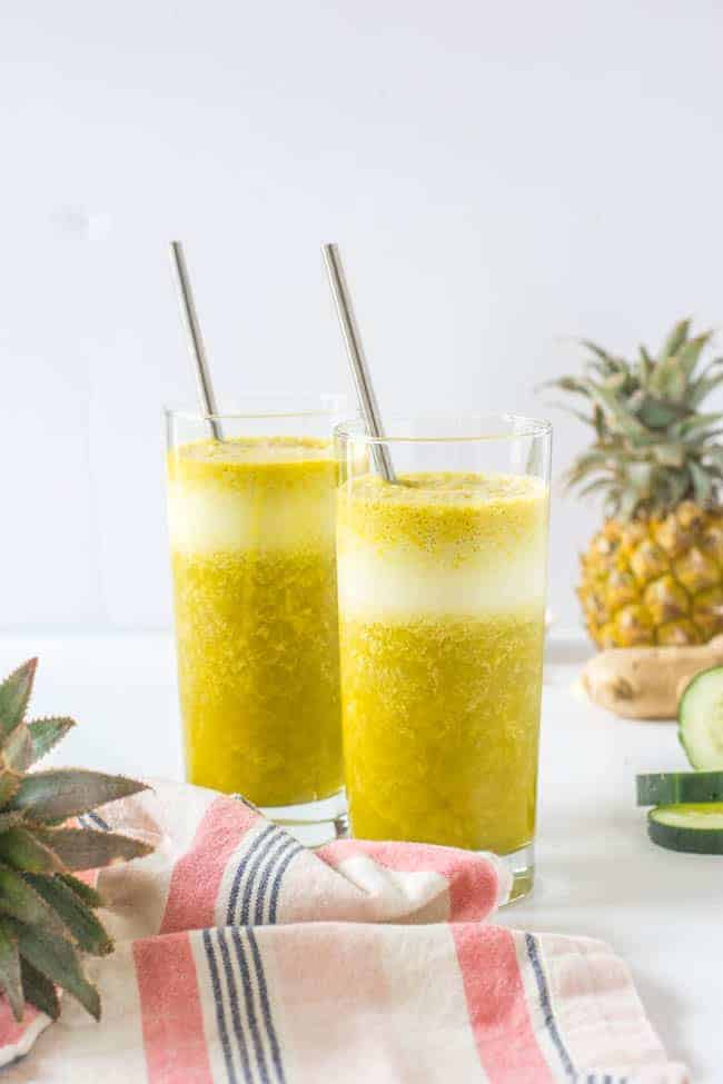 6-Ingredient Bloat-Busting Pineapple Smoothie