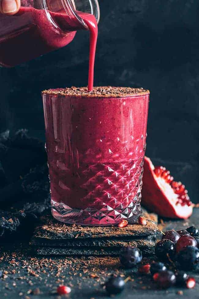 Antioxidant-Rich Smoothie Recipe with Beets and Pomegranate
