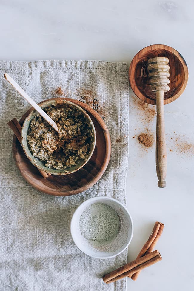 Oatmeal | 6 Ways to Make Your Own Exfoliating Cleansing Grains