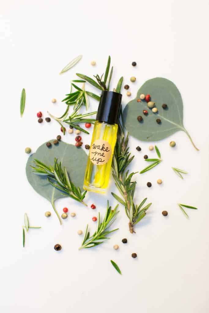 9 Rosemary Essential Oil Blends for Roll-On Aromatherapy Relief