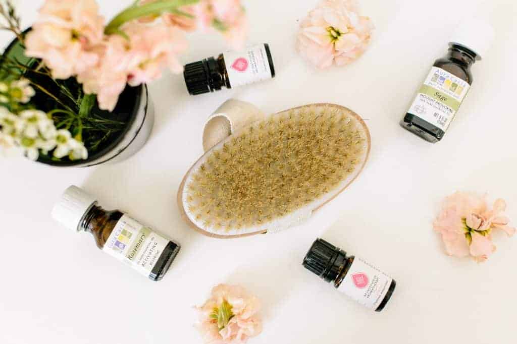 The Best Essential Oils for Dry Brushing + Cellulite ...