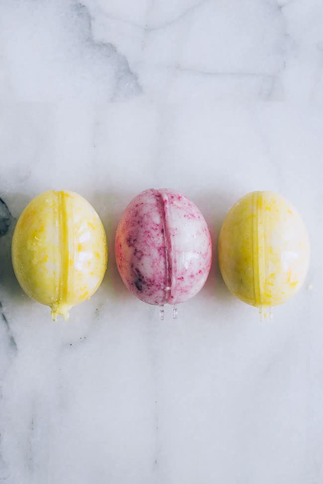 How to Make Colorful Easter Egg Bath Bombs