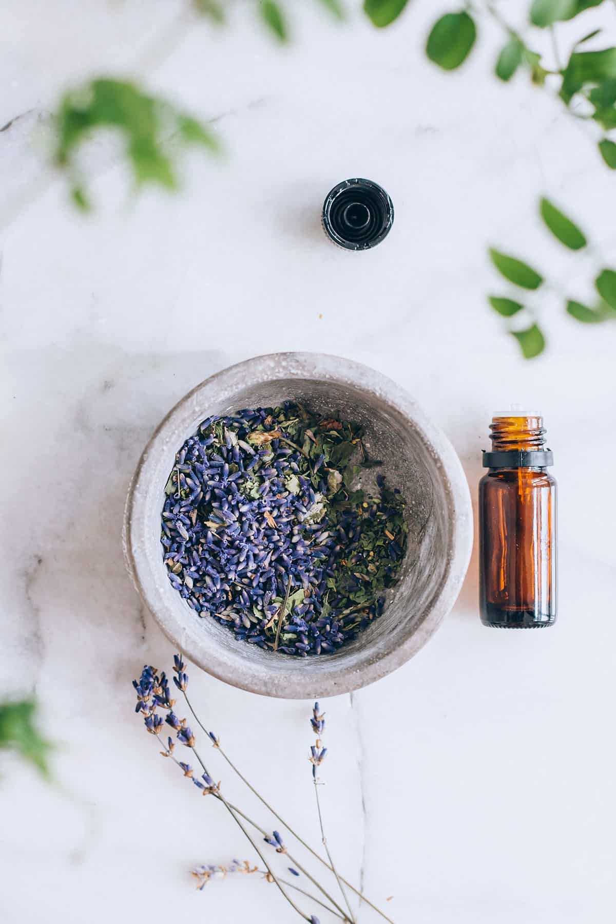 4 Ways Lavender Oil Benefits Hair + Scalp