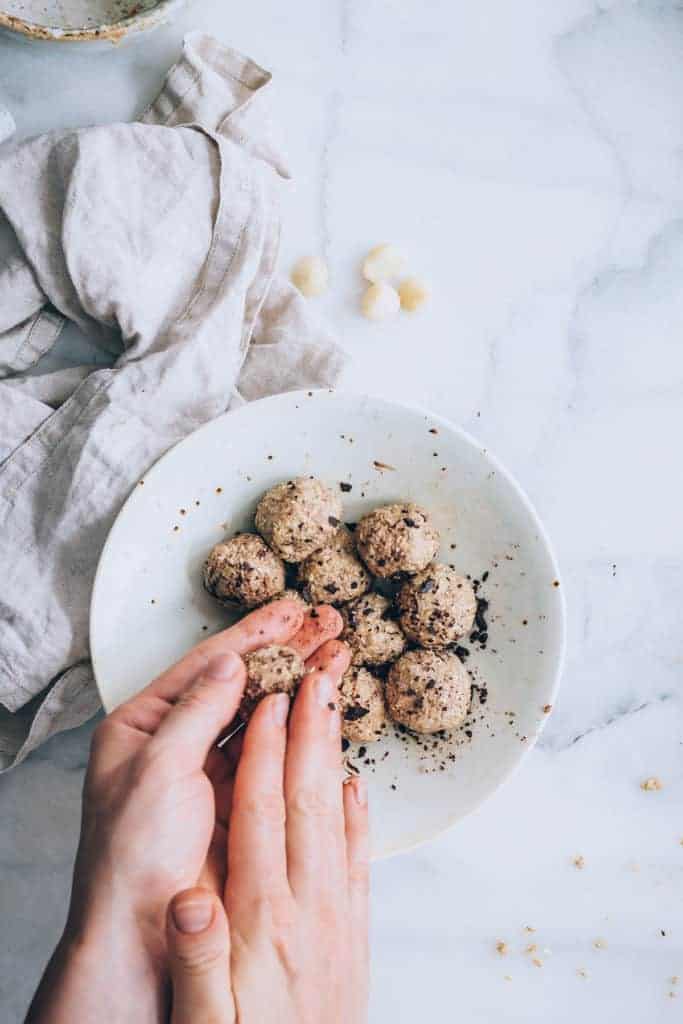 Homemade CBD Bliss Balls to Help You De-Stress Naturally