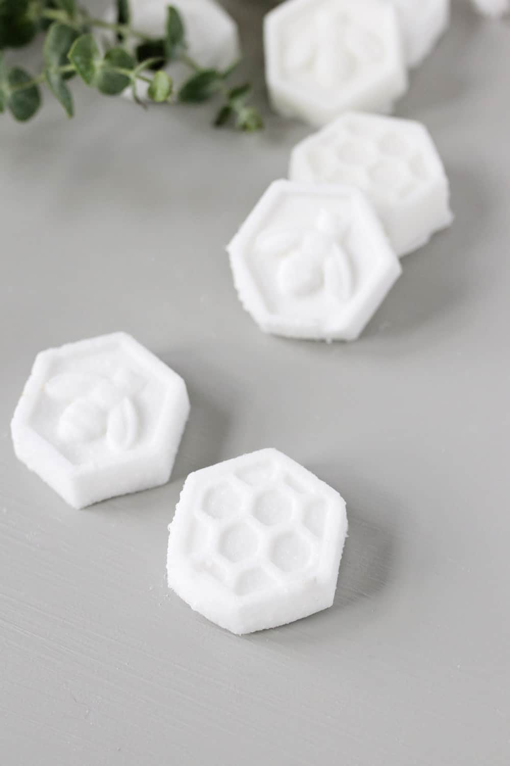 diy shower steamers - 305 Hive