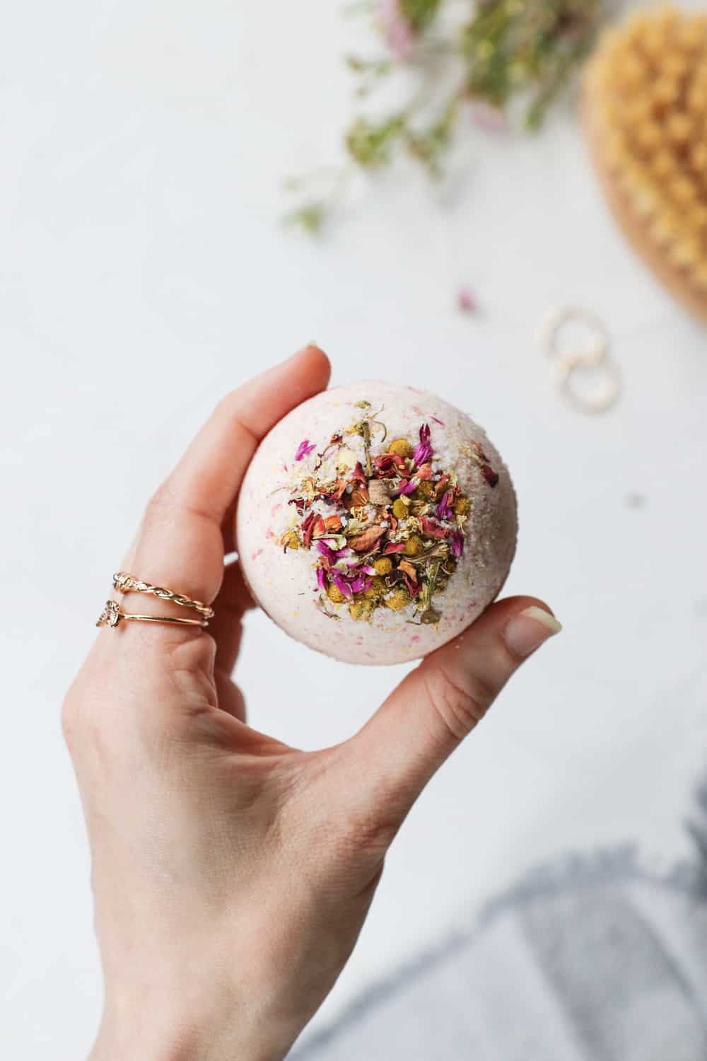 bath bombs with mystery rings