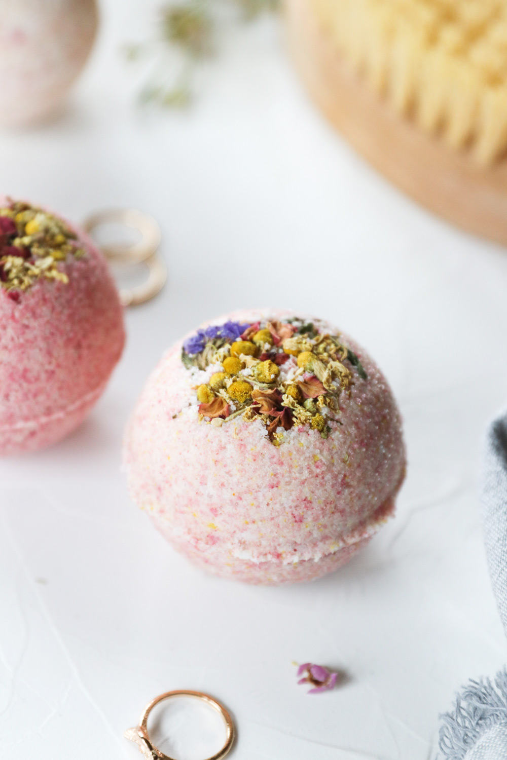 DIY Hidden Ring Bath Bombs