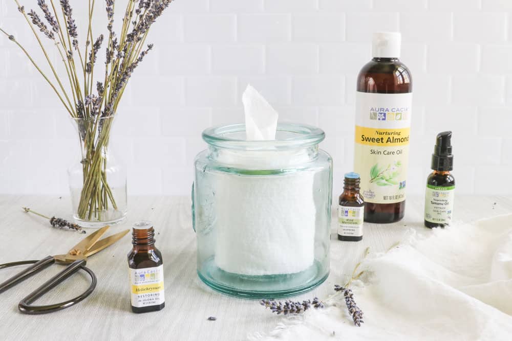How to Make Your Own Essential Oil Towelettes