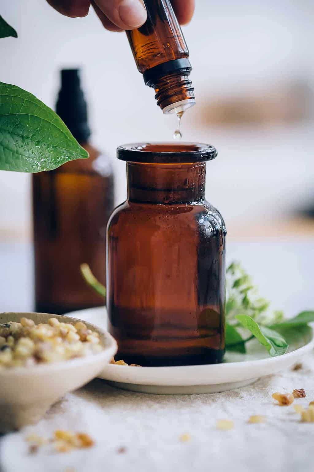 Benefits, Uses, And DIY's Of Frankincense Essential Oil