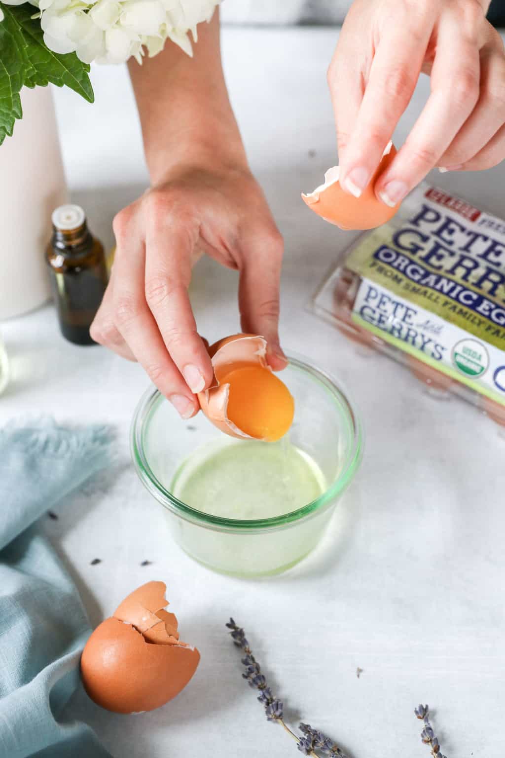 5 façons d'utiliser des œufs pour des cheveux plus sains