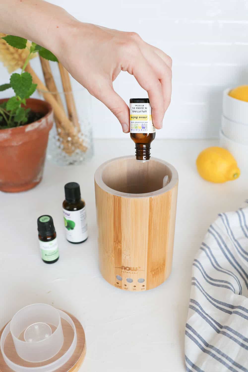 Benefits of Diffusing Essential oils