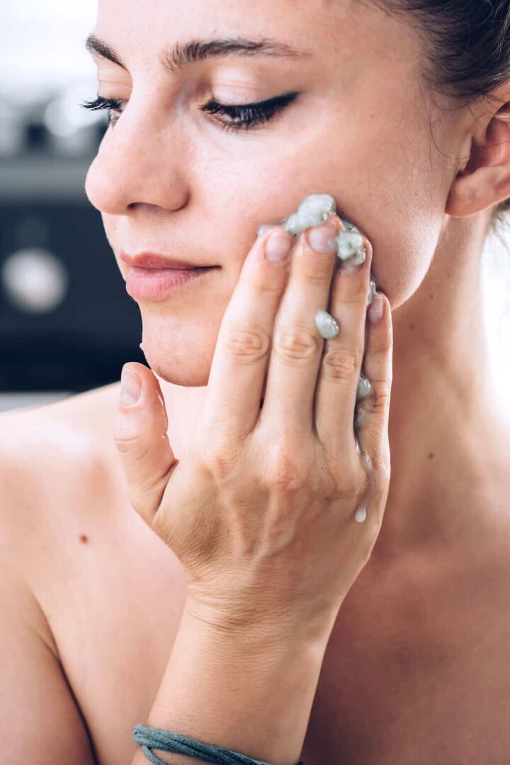 How to Take Care of Your Skin in Your 20s According to Dermatologists