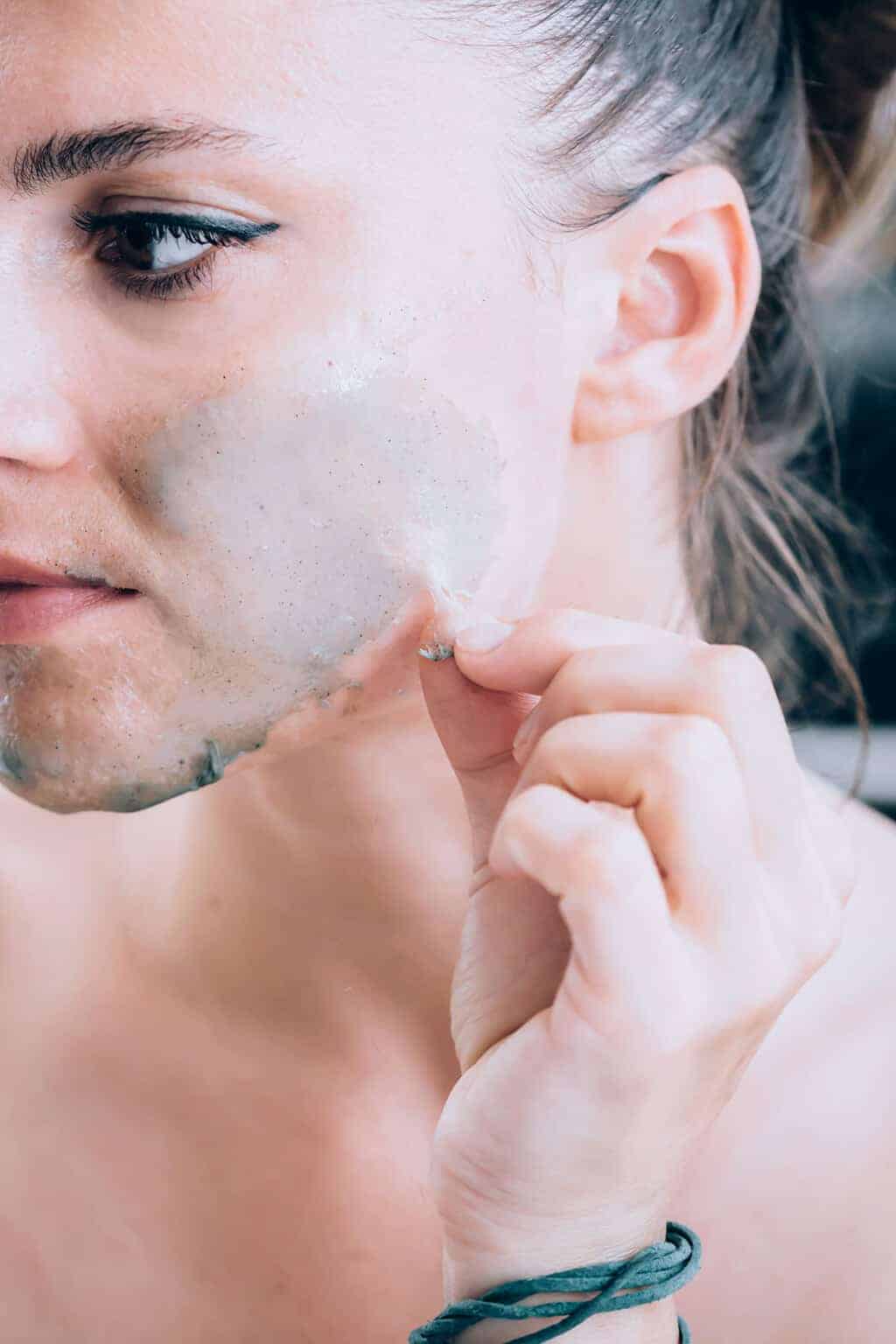 Rubber peel off mask