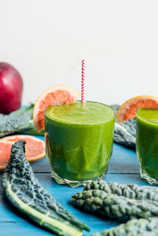 Green Grapefruit Power Smoothie Recipe by Solluna