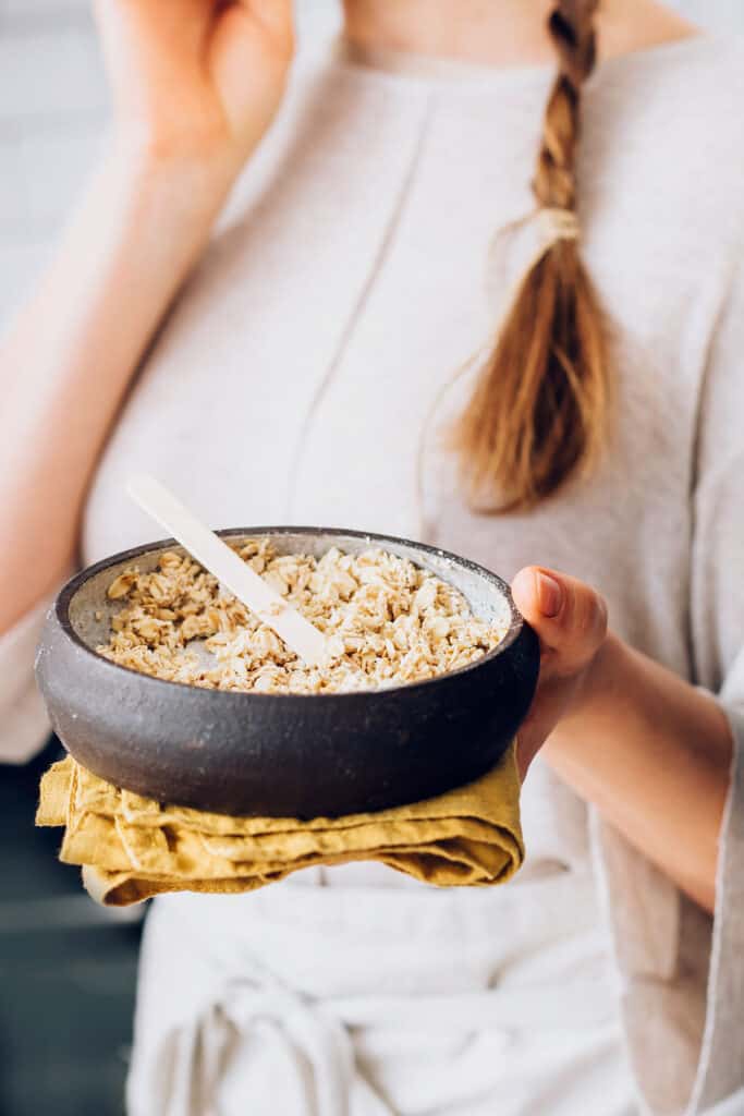 9 Best DIY Oatmeal Face Masks for Every Skin Type Hello Glow