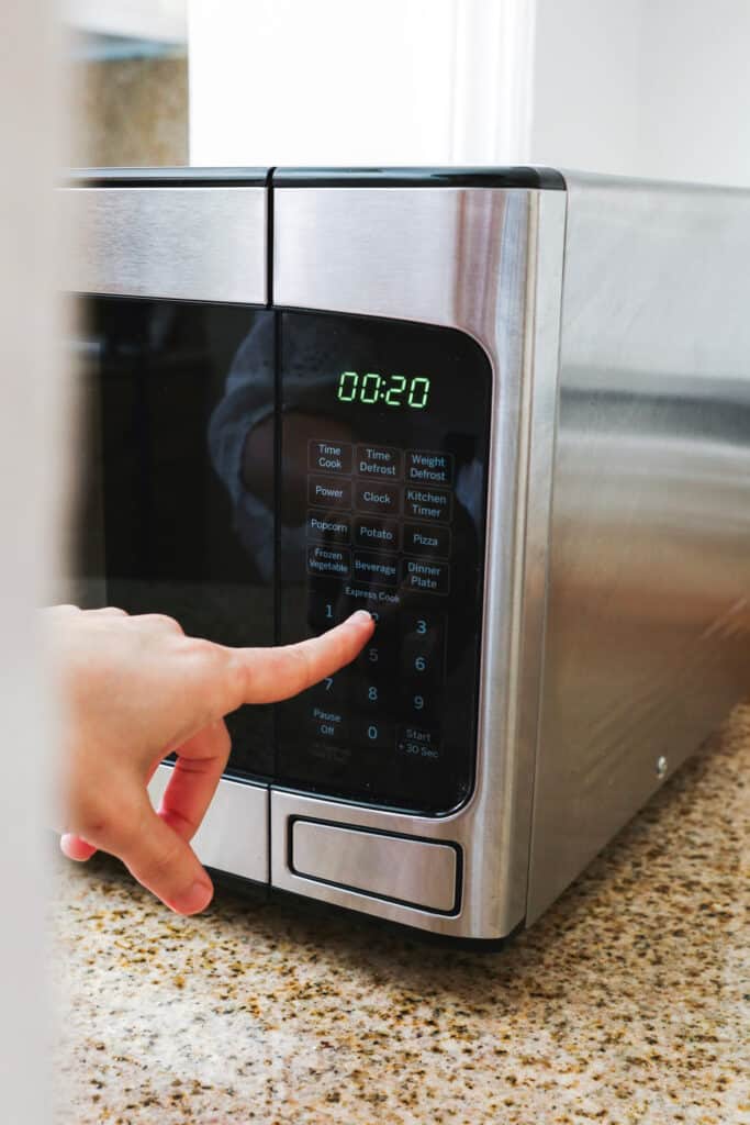 Making sugar wax in the microwave