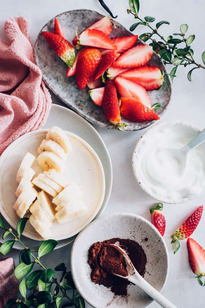 Chocolate Strawberry Smoothie Ingredients