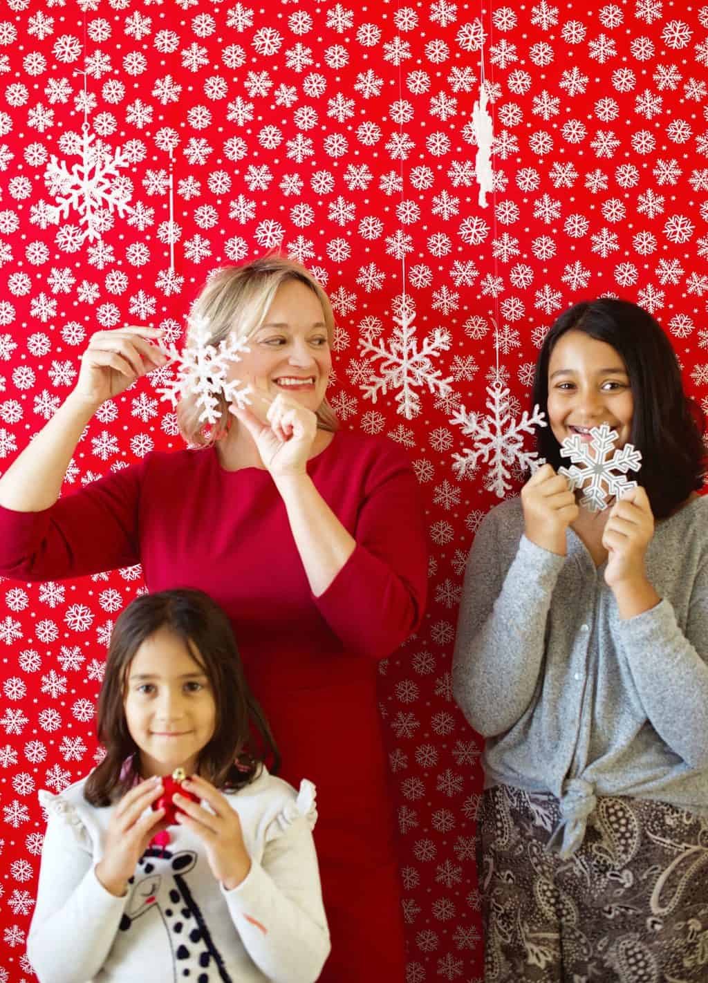 How to make a last minute photobooth for the holidays