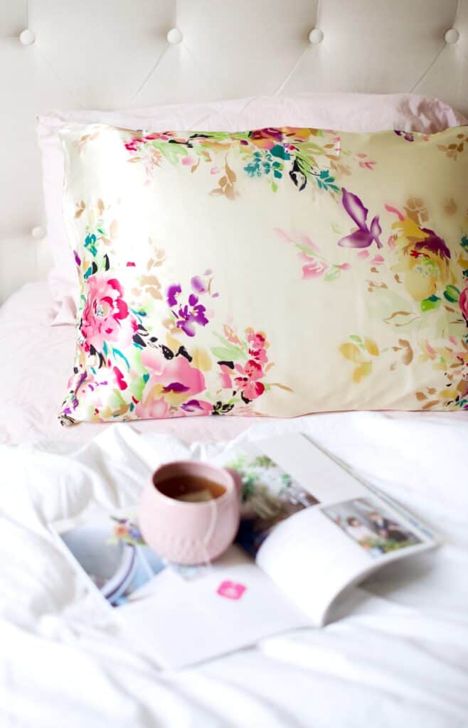 4 Reasons Why You Need a Silk Pillowcase (Seriously)