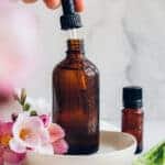 Homemade Serum with Aloe and Jojoba Oil