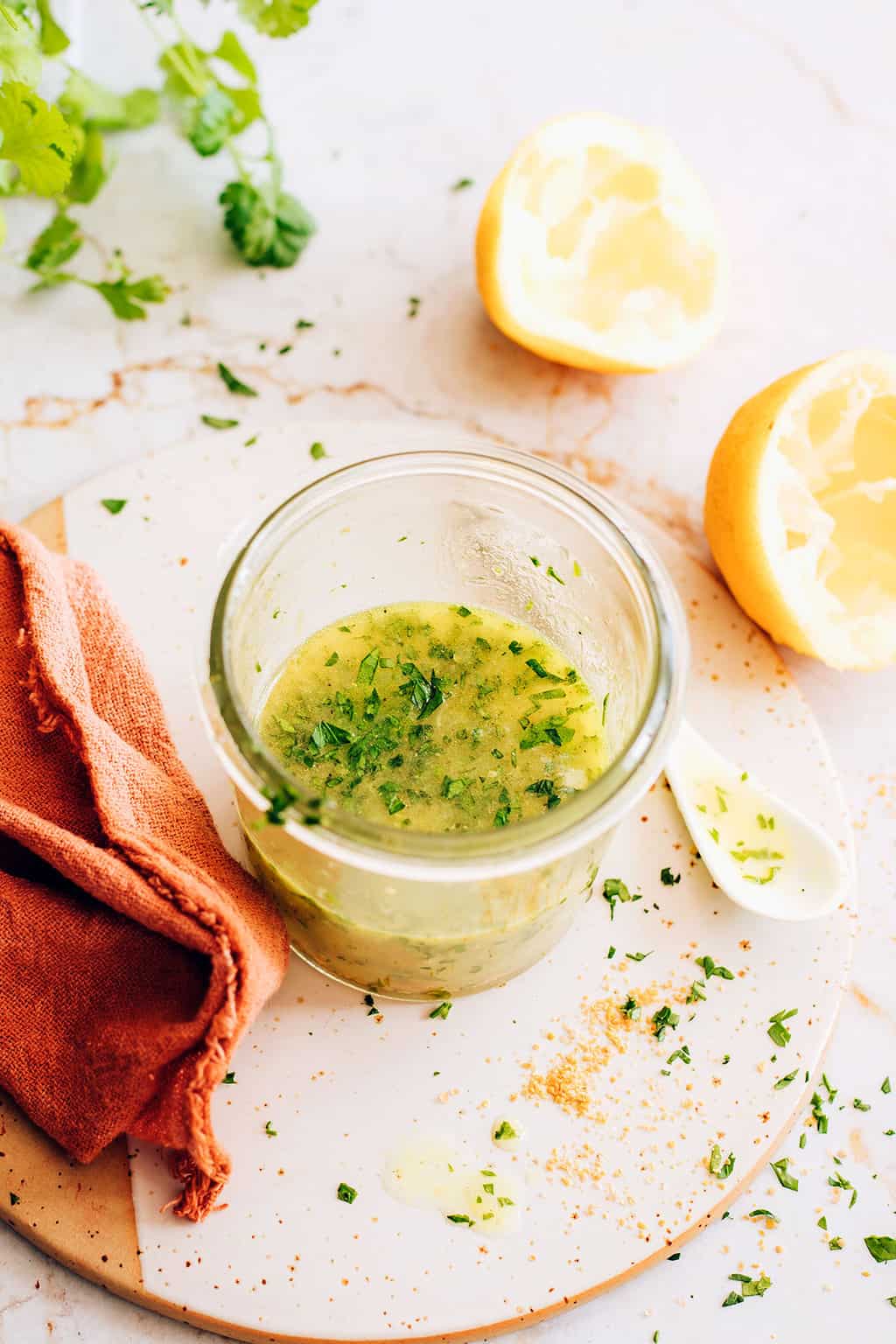 Detox dressing with avocado oil