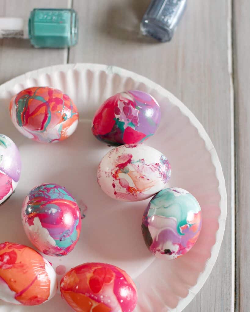 How to Make Marbled Easter Eggs