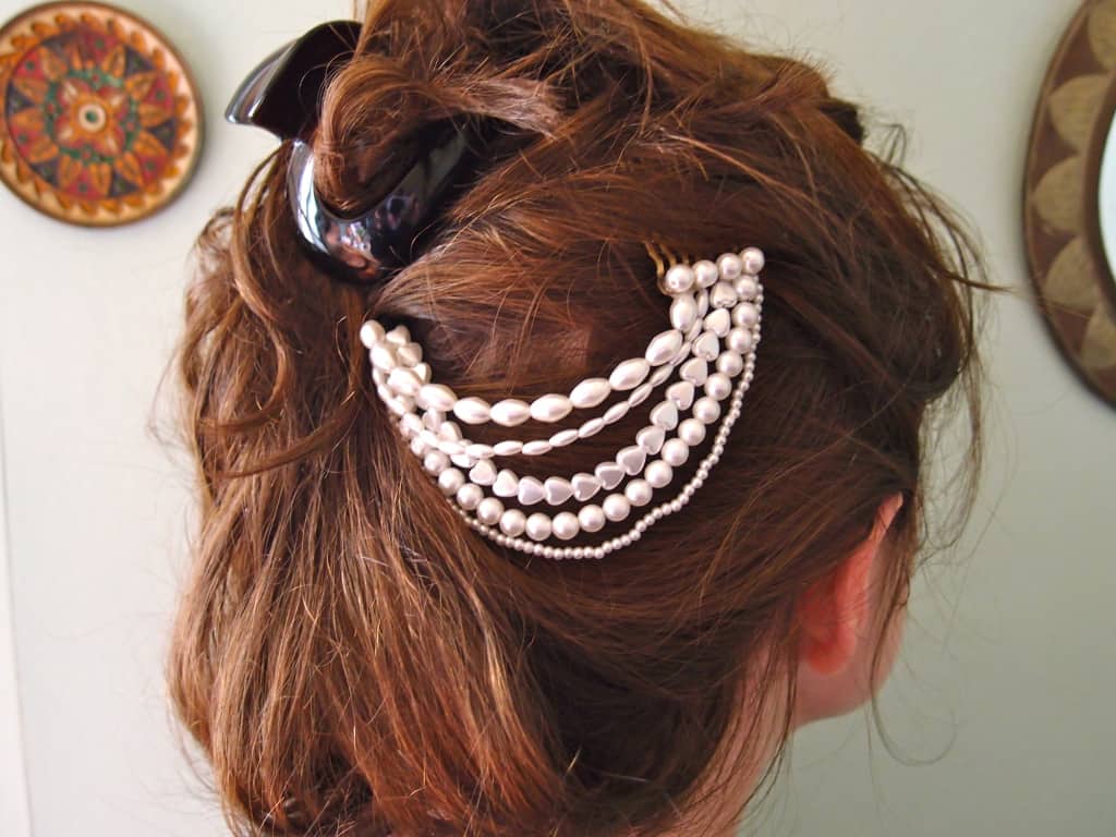 DIY pearl hair piece - Clones 'N' Clowns