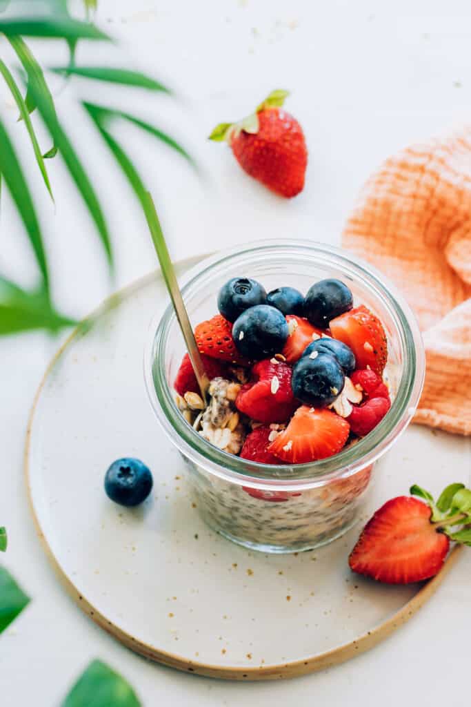 Overnight Oats With Chia Seeds 3 Ways For Summer Hello Glow 