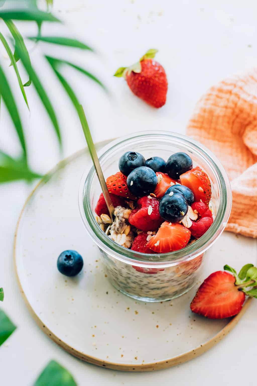 Berry Granola Overnight Chia Oats