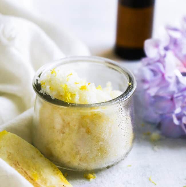 All-Natural DIY Sugar Lip Scrub with Honey | HelloGlow.co