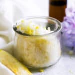 How to make a sugar scrub