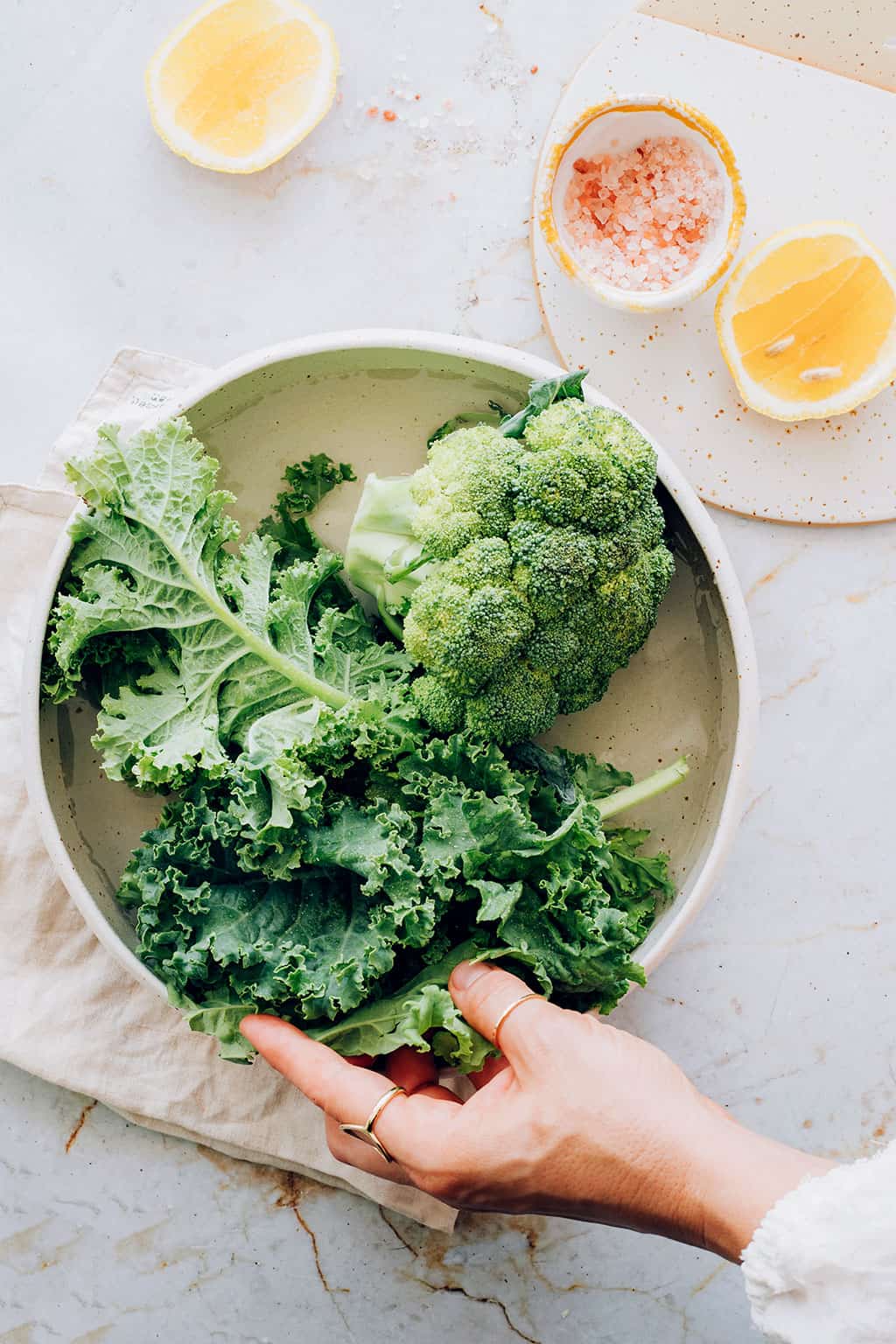 How to clean leafy greens with salt and lemon soak