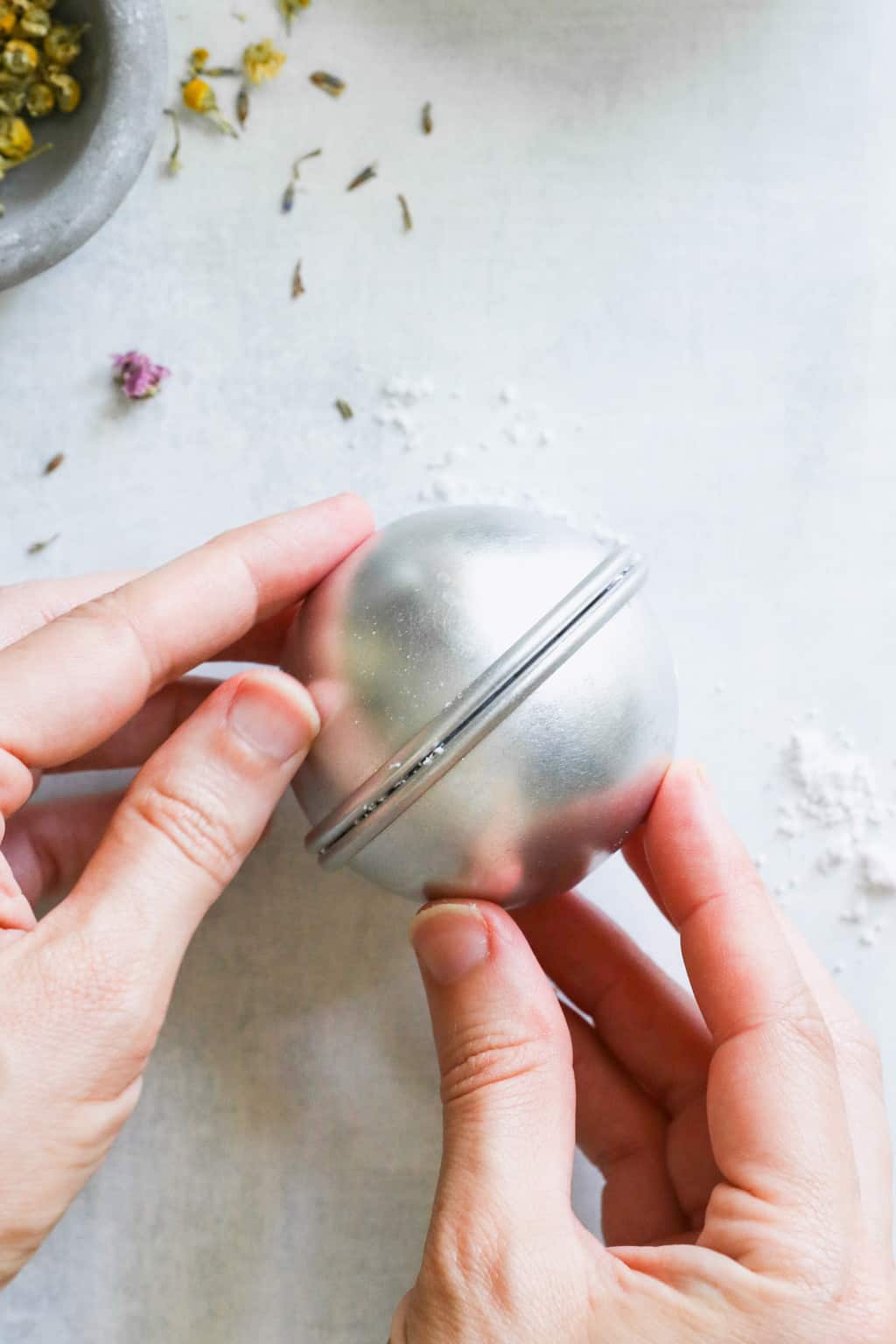 Filling mold for homemade bath bombs