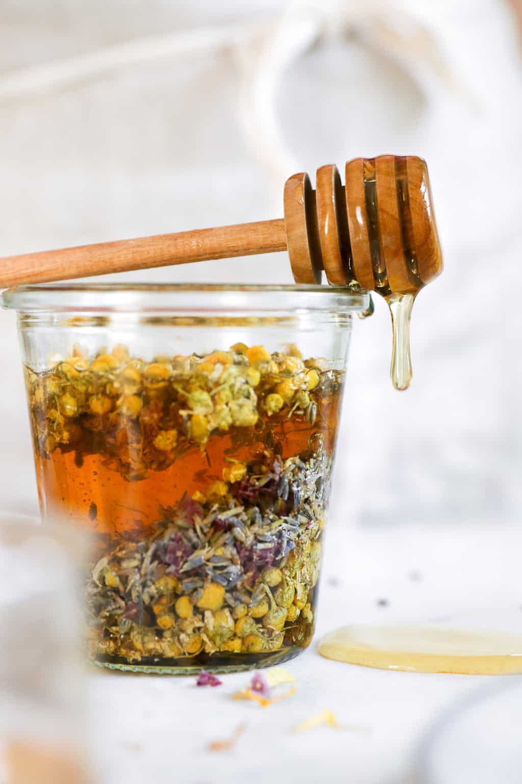 How to make herb and flower infused honey