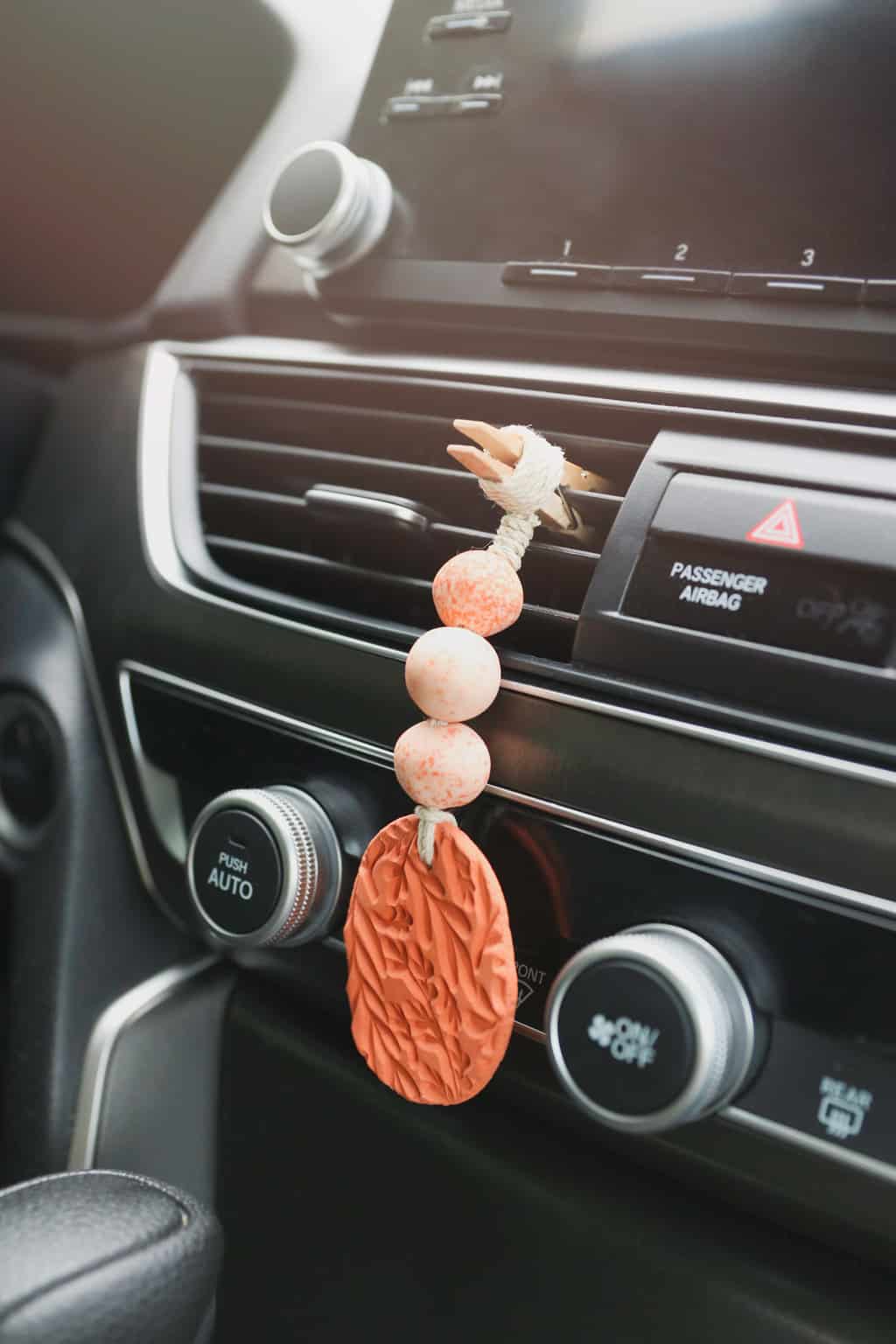 On-the-go-aromas: Car diffuser blends