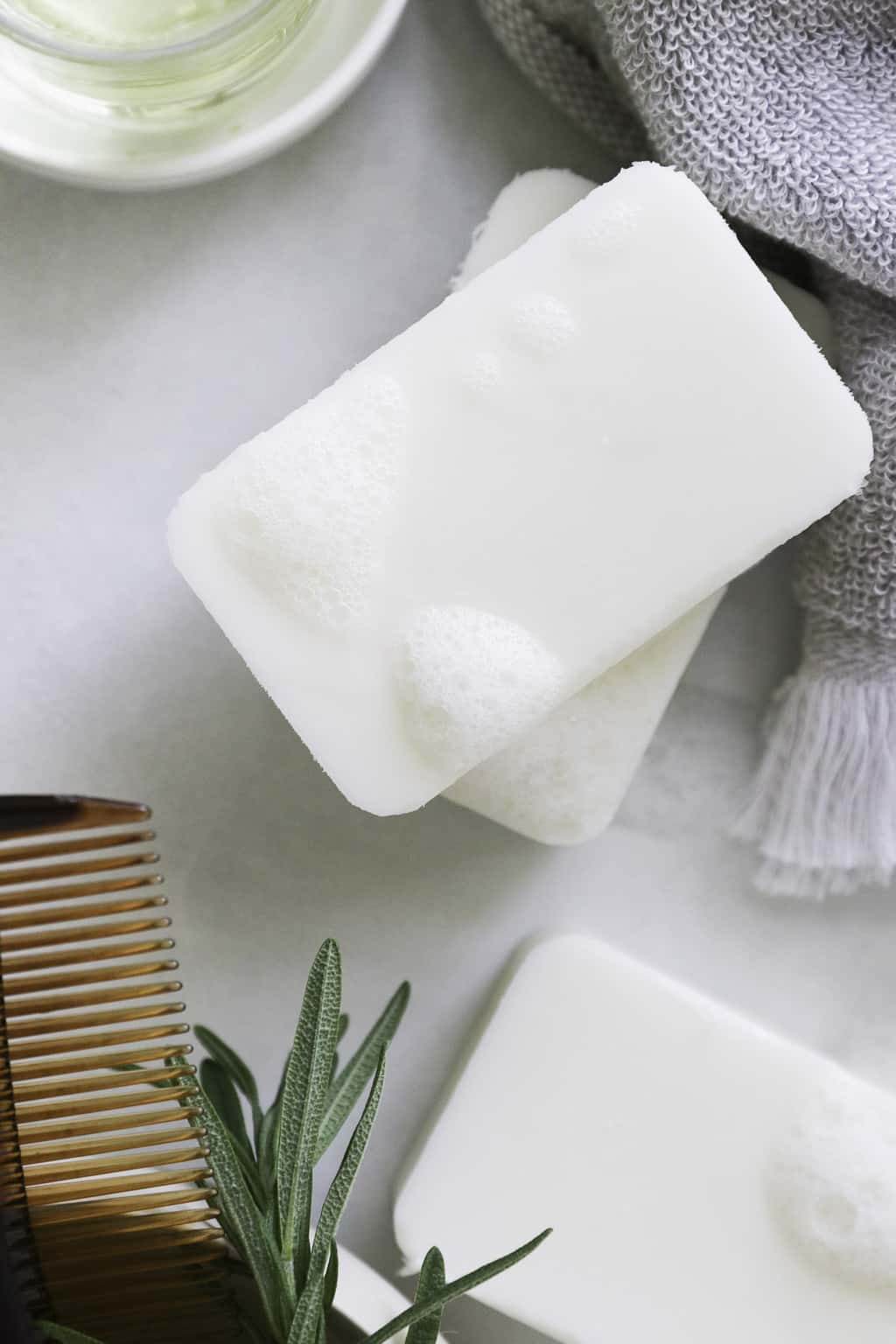 How to make melt and pour soap shampoo bars