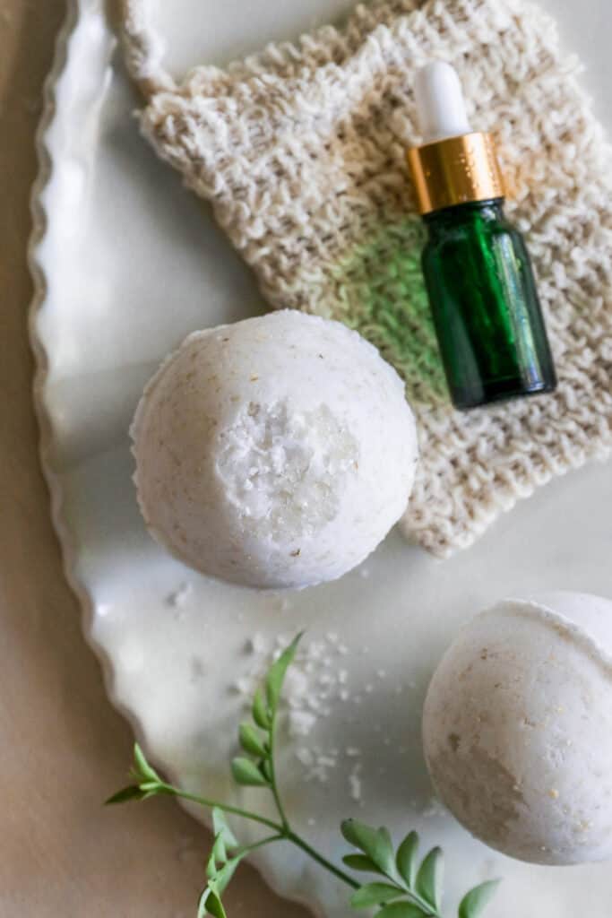 These CBD bath bombs combine the relaxing effects of CBD with skin-soothing + hydrating effects of lavender essential oil, Epsom salt and coconut oil.