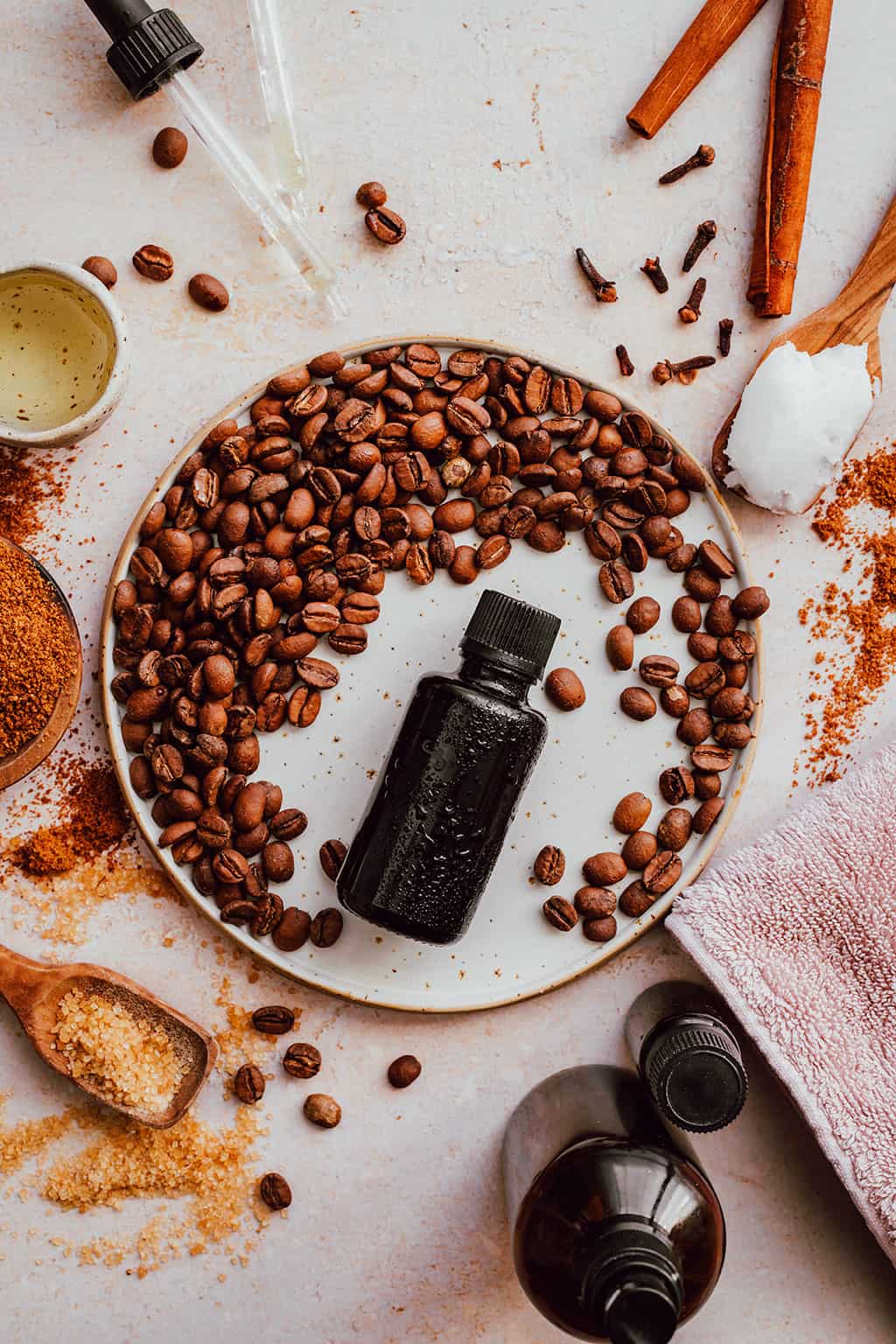 10 Benefits & Uses for Coffee Essential Oil | Hello Glow