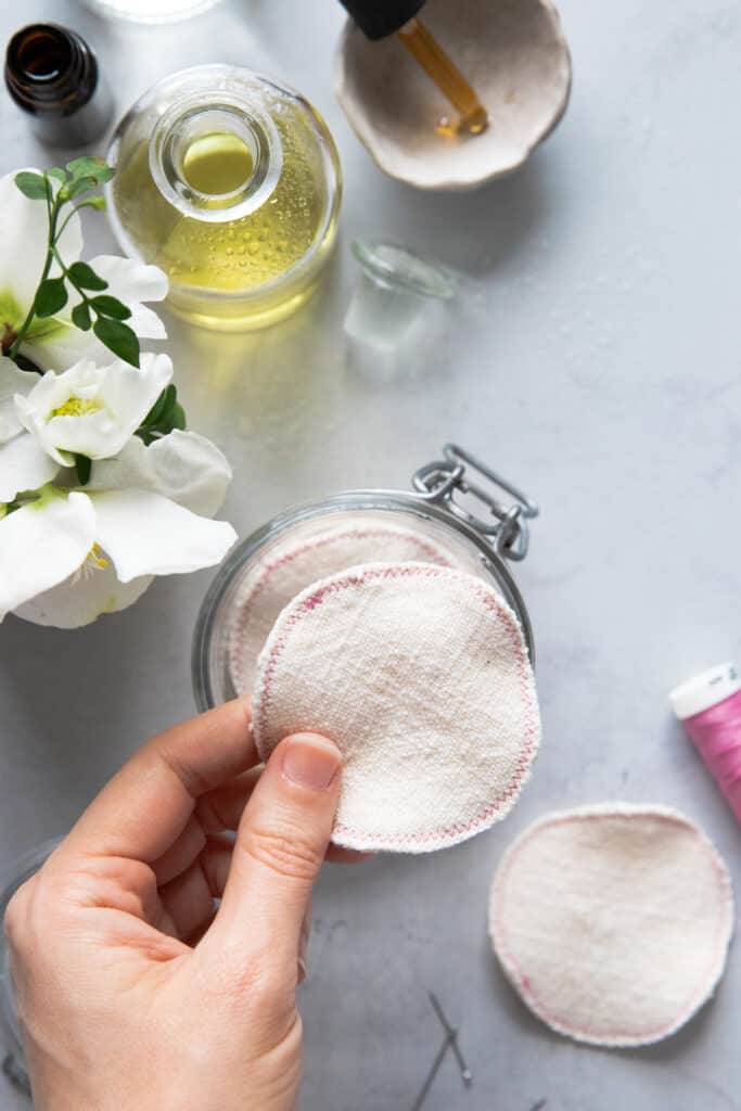 Say goodbye to single-use cotton products and make these reusable cotton rounds from old cotton dish towels in a matter of minutes.