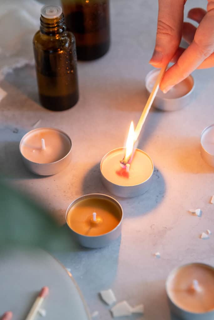 Not just for swanky dinner parties, tea light candles are great way to elevate the everyday. Here's how to make tea light candles at home.