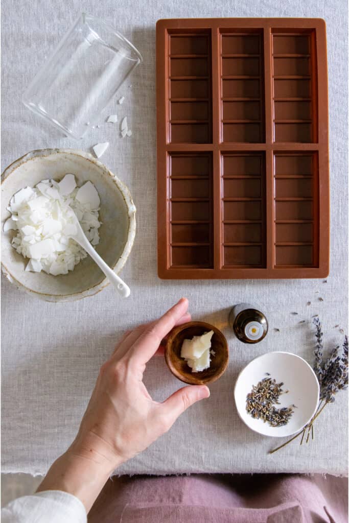 How To Make Soy Wax Melts That Smell Amazing Hello Glow