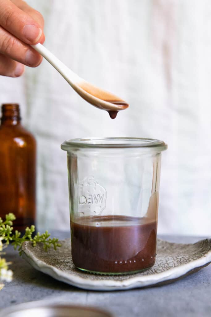 Steep black tea for a homemade tanning spray