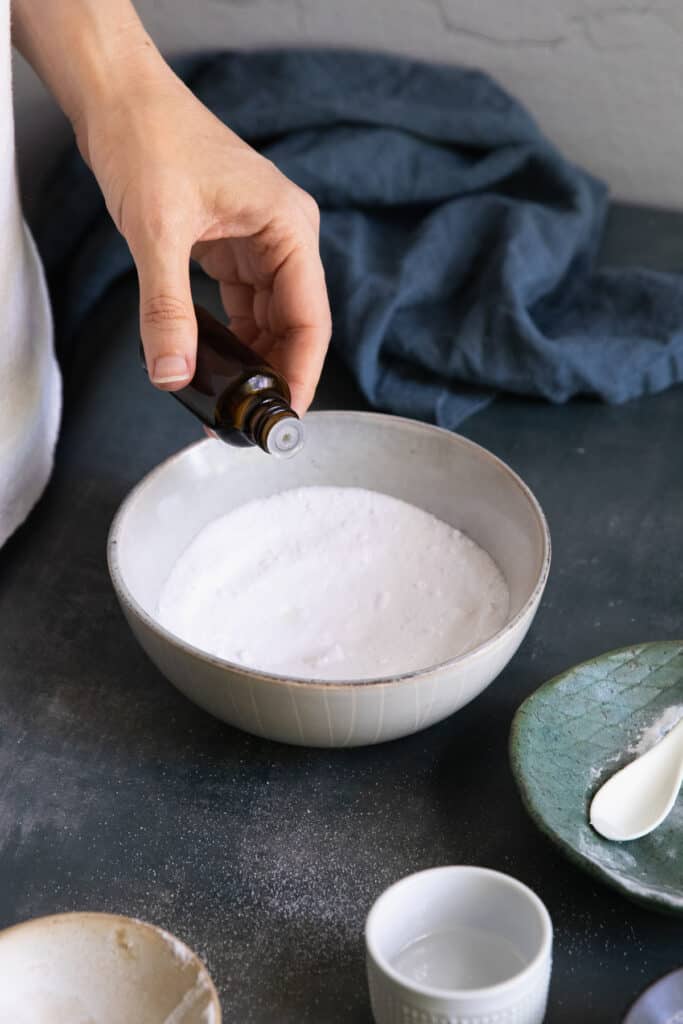 Add oils to Halloween Bath Bombs