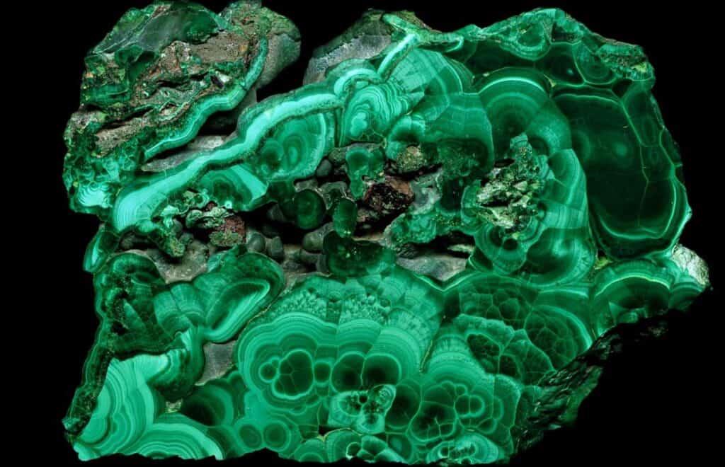 https://helloglow.co/wp-content/uploads/2022/09/malachite-1024x660.jpg