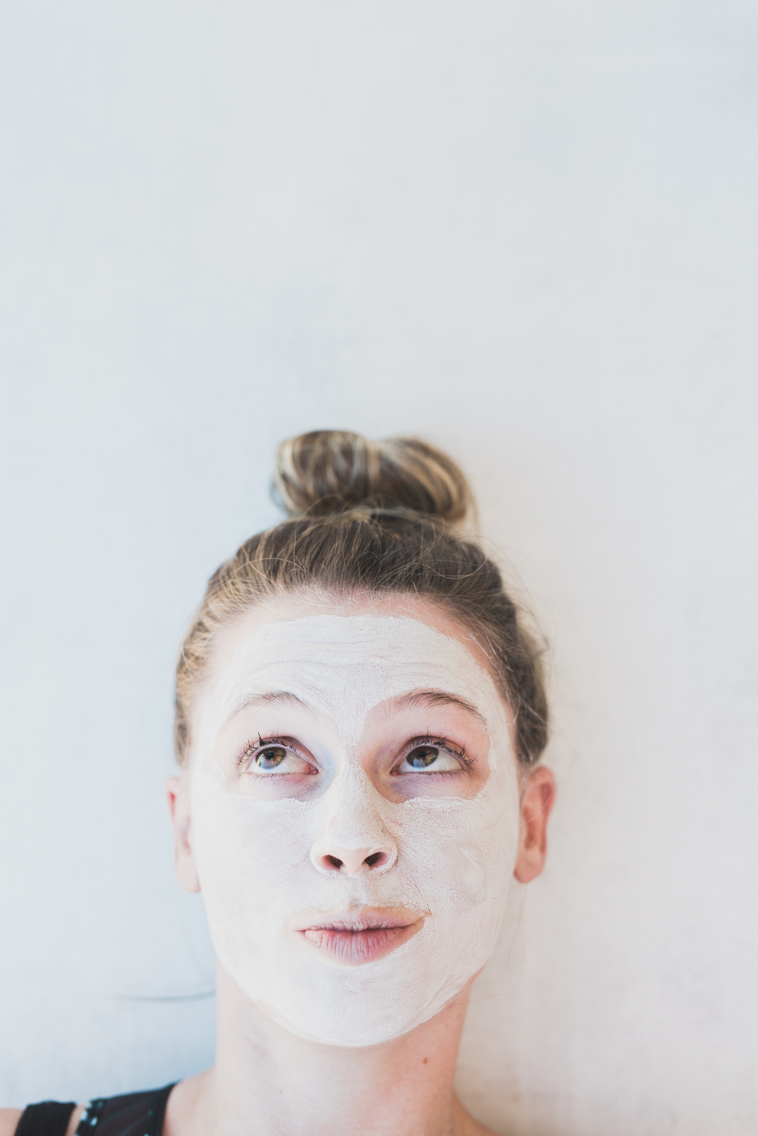 How to do a face mask at home, according to an esthetician