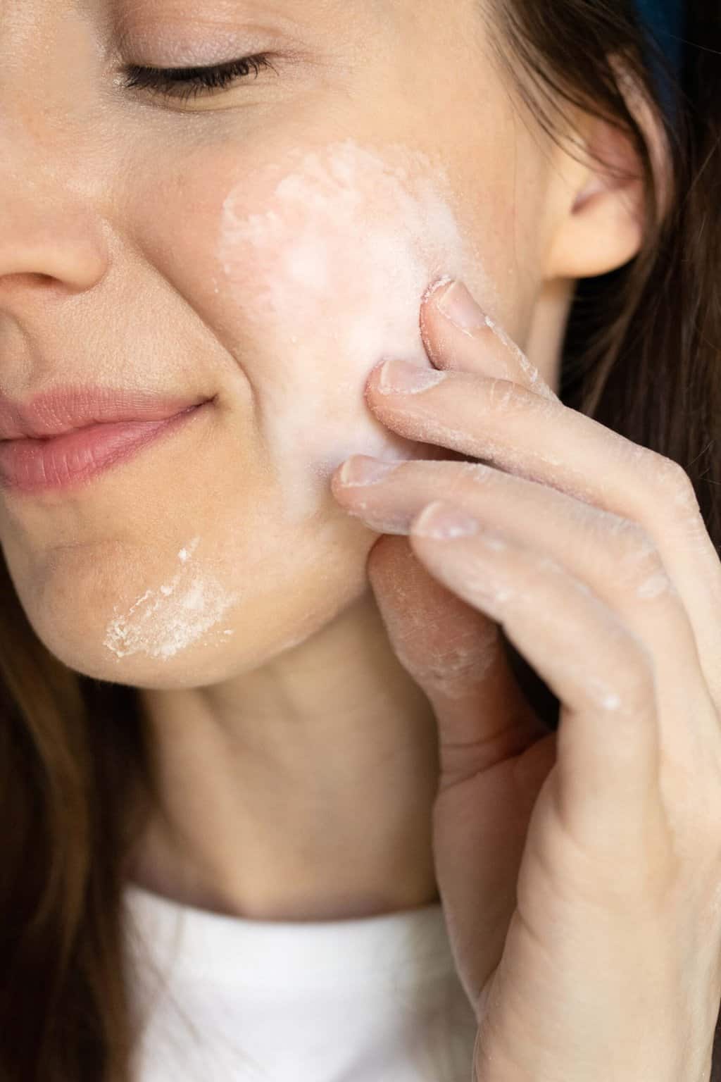 how to use baking soda for face scrub